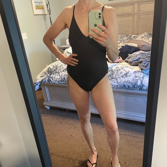 Leith One Piece Bathing Suit/Body Suit - Picture 12 of 12